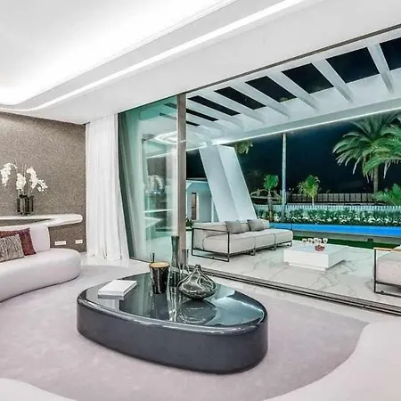 Opulenta Verdaderamente Impresionante Villa *